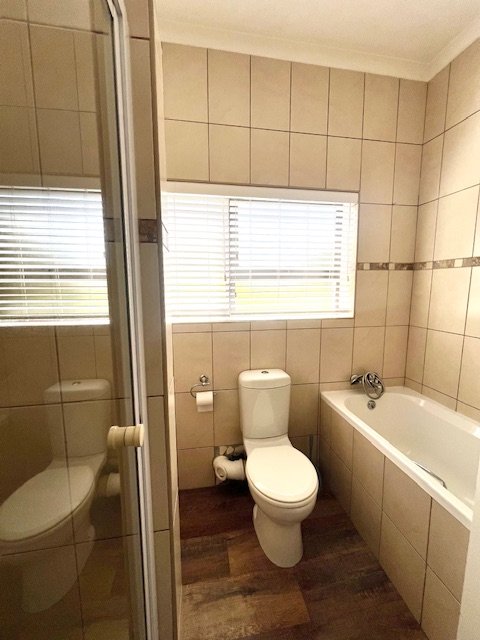 To Let 3 Bedroom Property for Rent in Reebok Western Cape